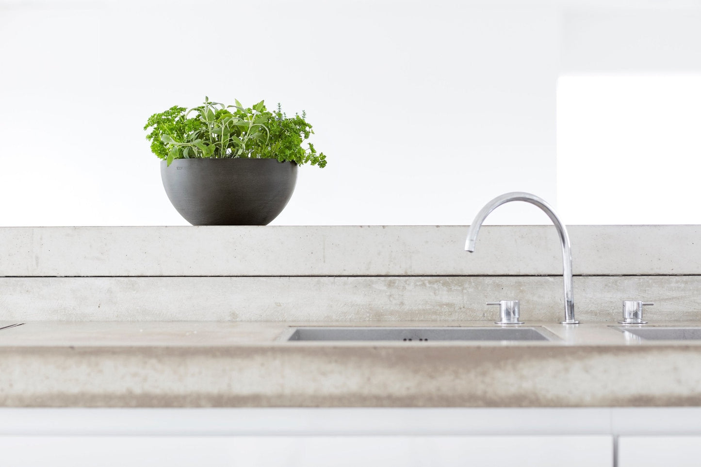 Kukkaruukku - Ecopots - Brysseli 35cm tummanharmaa - Ecopots - Uuden aikakauden kukkaruukku kierrätysmateriaalista